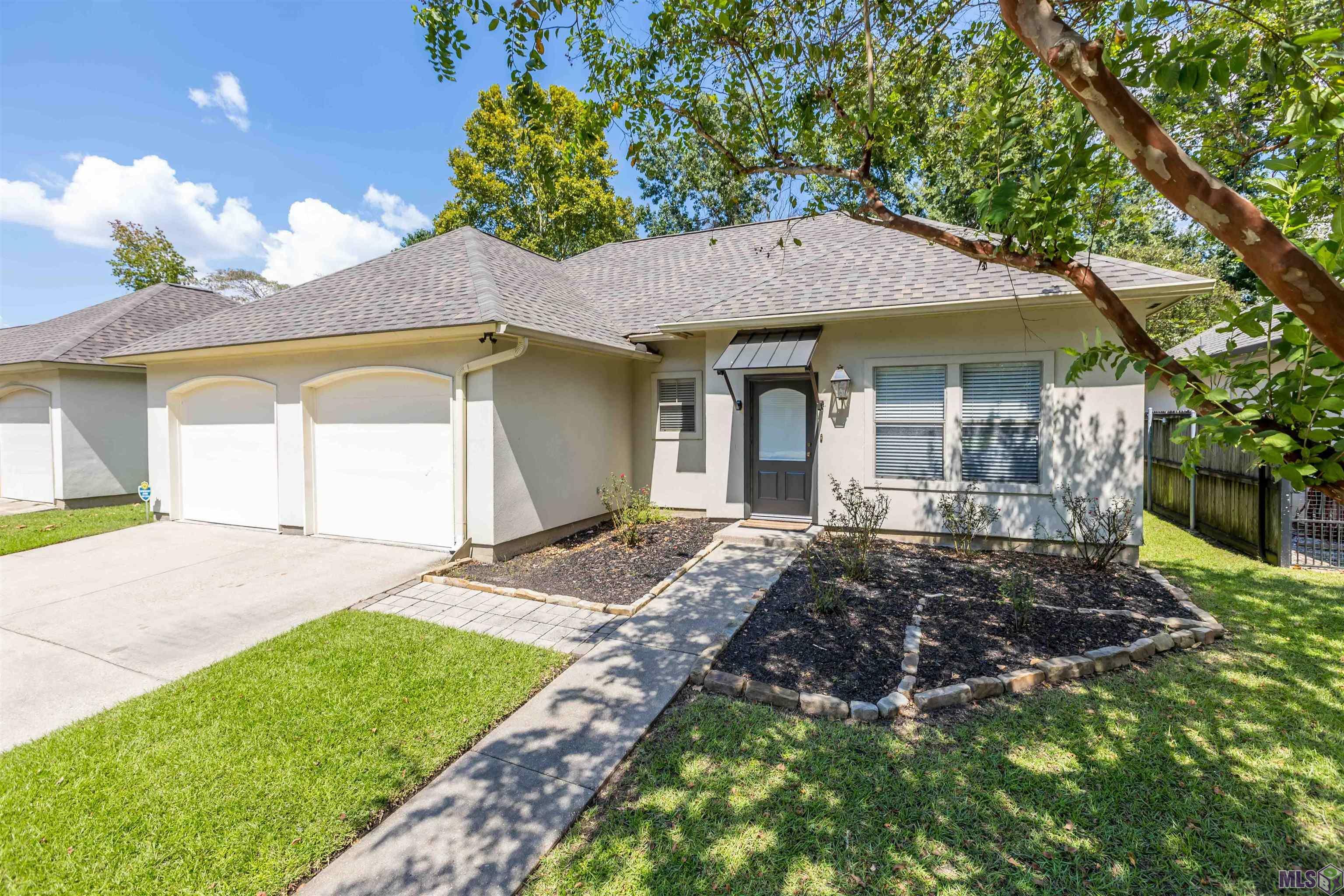 Property Photo:  9379 Boone Dr  LA 70810 