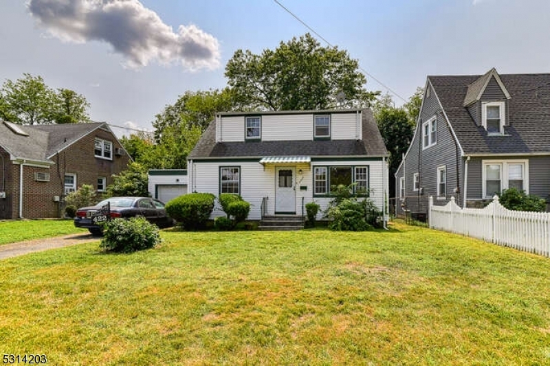 Property Photo:  422 Myrtle Ave  NJ 07076 