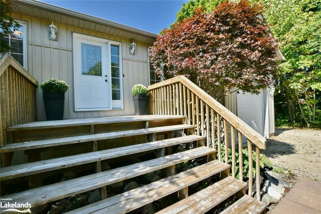 Property Photo:  154 Sutter Street  ON N0C 1E0 