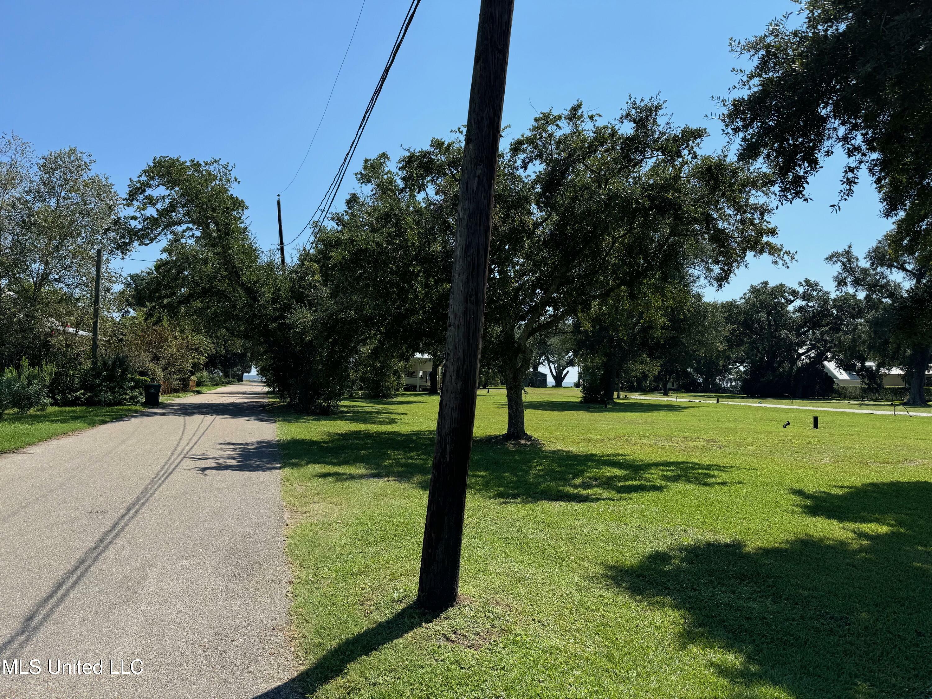 Property Photo:  120 Citizen Street  MS 39520 