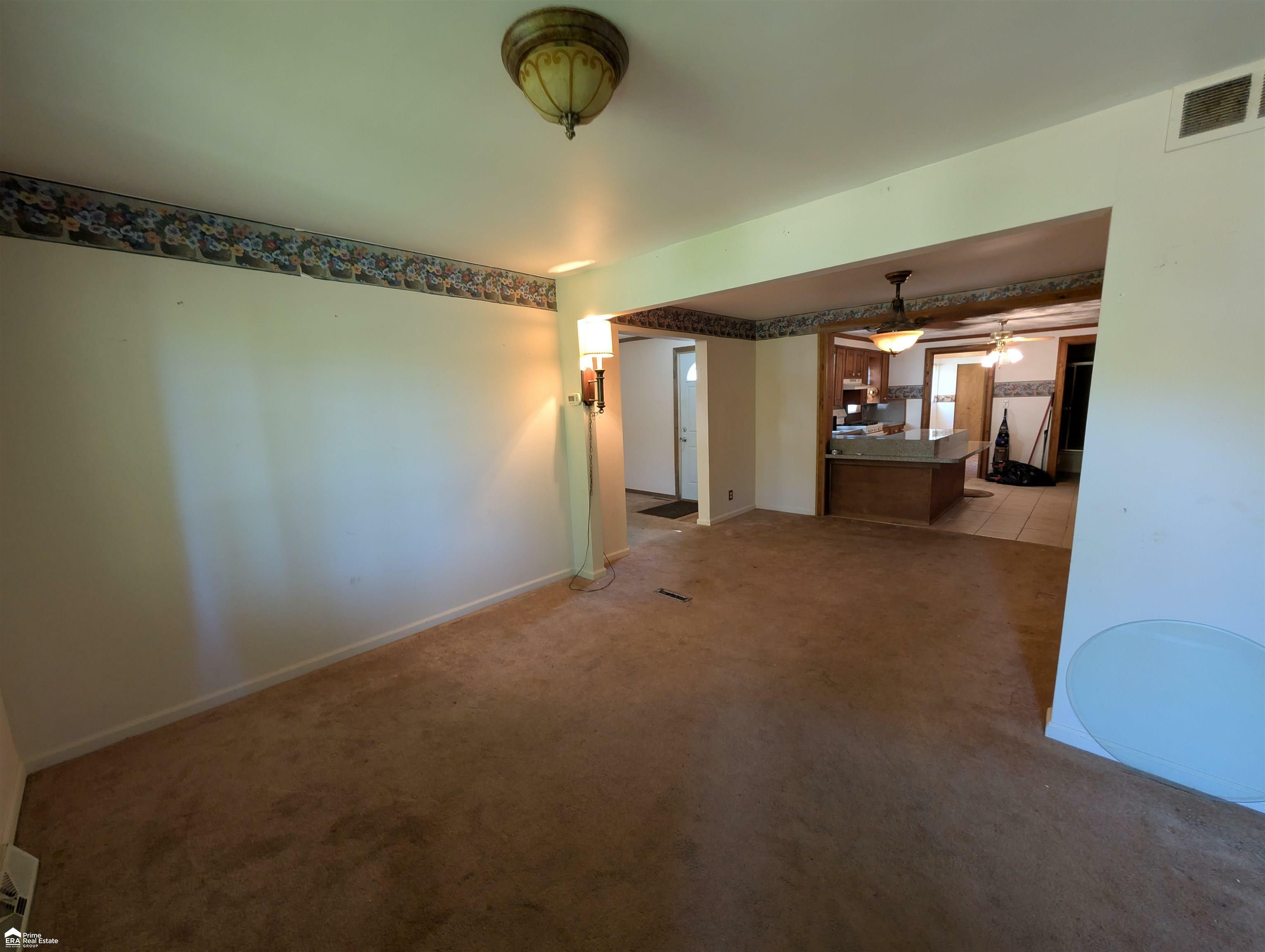 Property Photo:  1105 S Cornell Avenue  MI 48505 