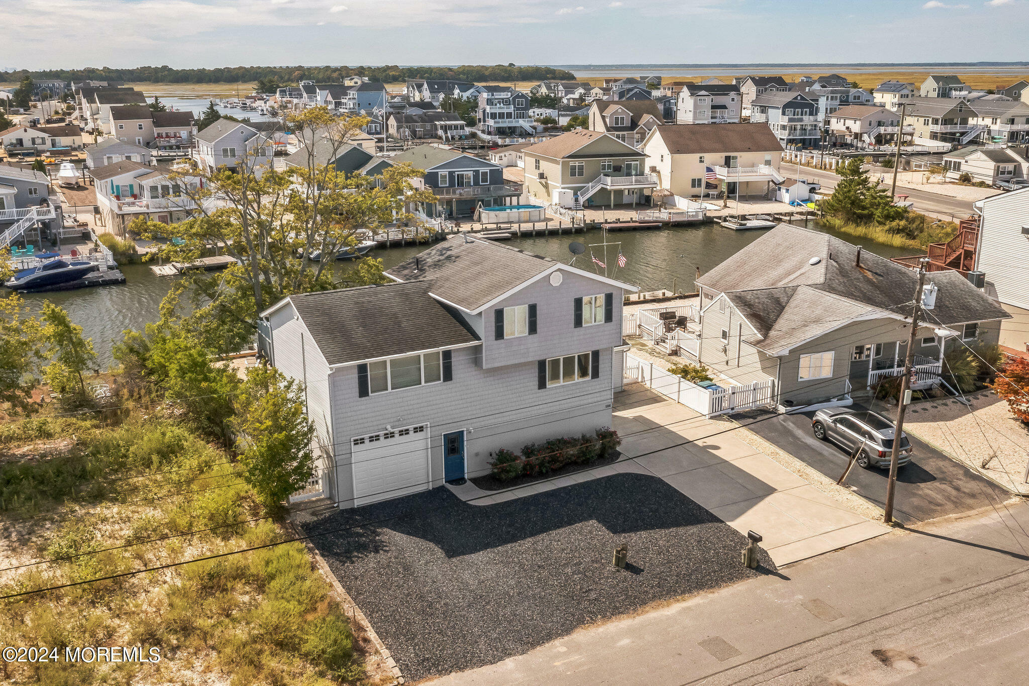 Property Photo:  106 E Navasink Drive  NJ 08087 