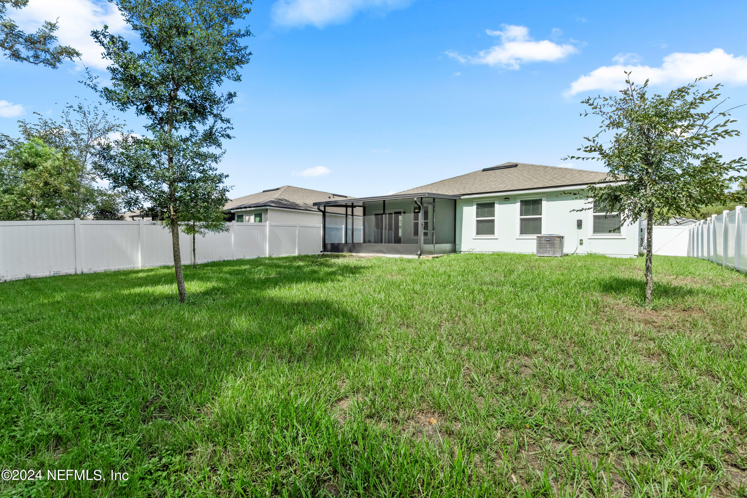 Property Photo:  214 Chasewood Drive  FL 32095 