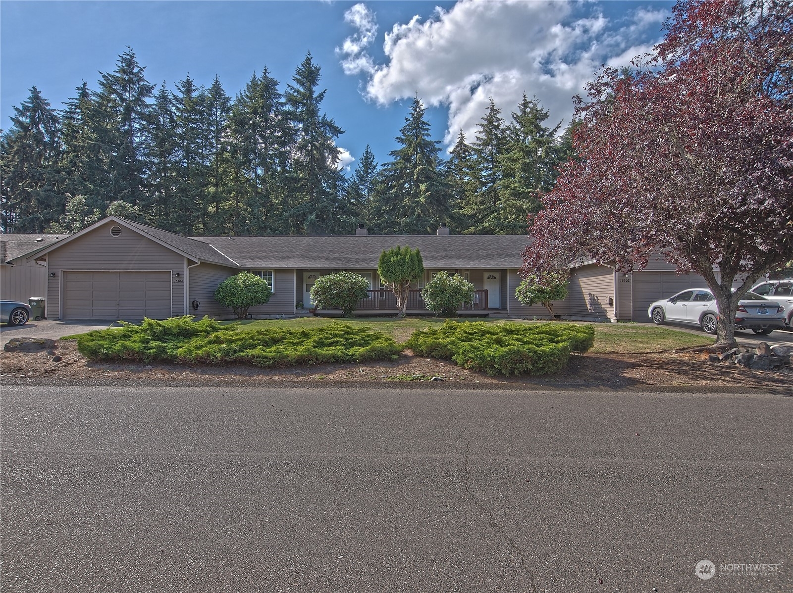 Property Photo:  15302 15304 9th Avenue E  WA 98445 