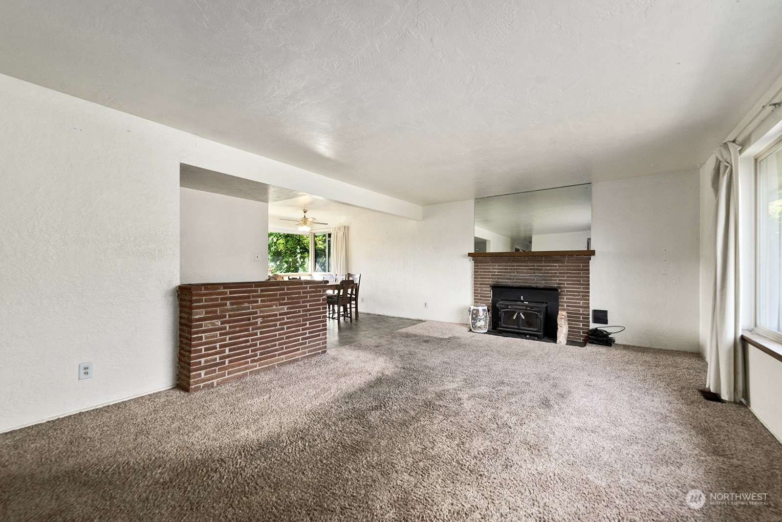 Property Photo:  3111 SW 104th Street  WA 98146 