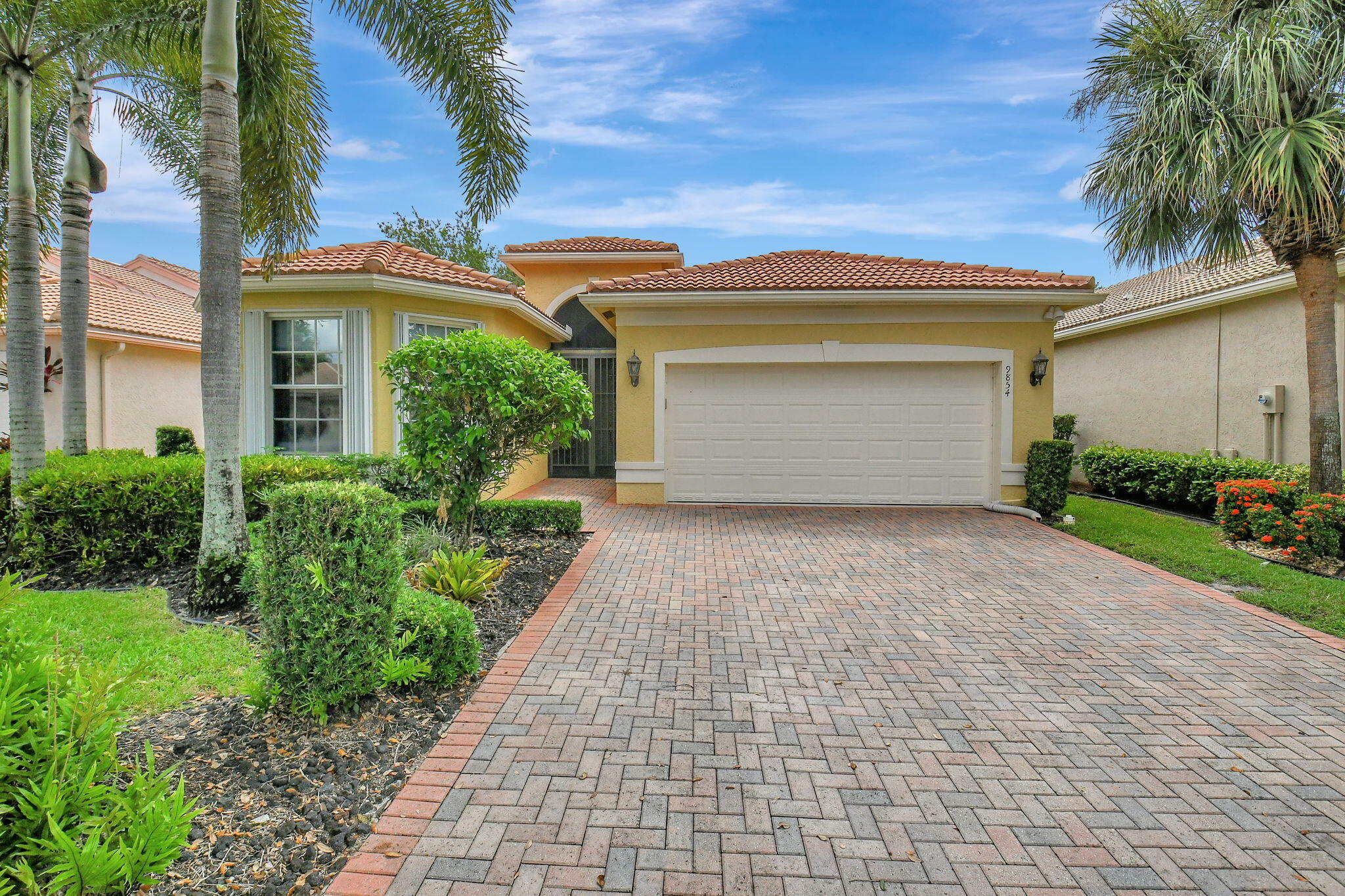 Property Photo:  9854 Casa Mar Drive  FL 33467 