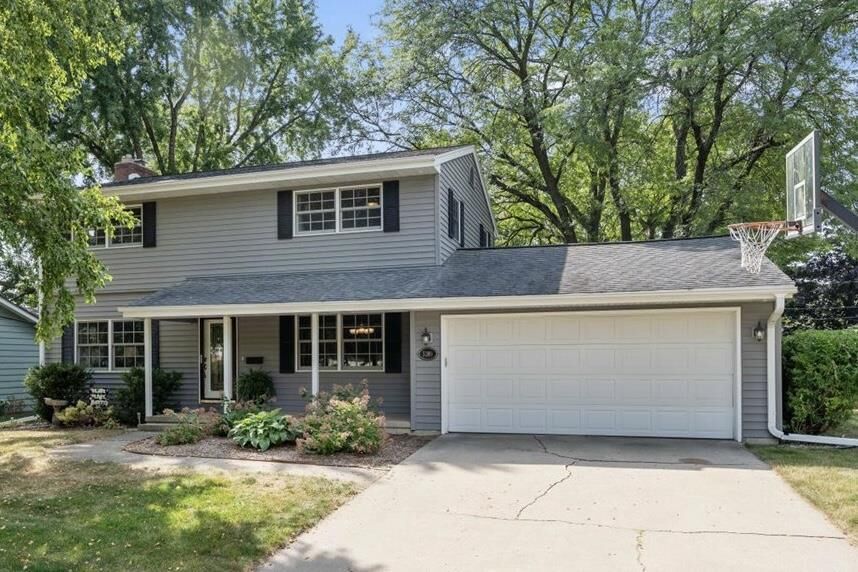 Property Photo:  5209 Painted Post Drive  WI 53716 