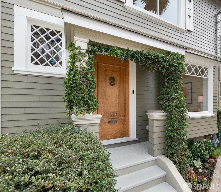 529 Holly Park Circle  San Francisco CA 94110 photo