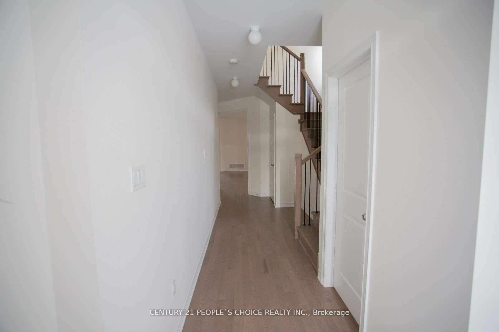 Property Photo:  639 Anishinaabe Dr  ON L9V 2R4 