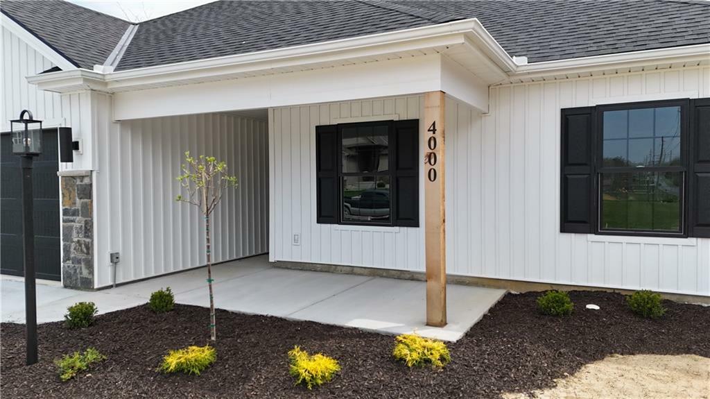 Property Photo: 4000 Stacey Way Court MO 64505