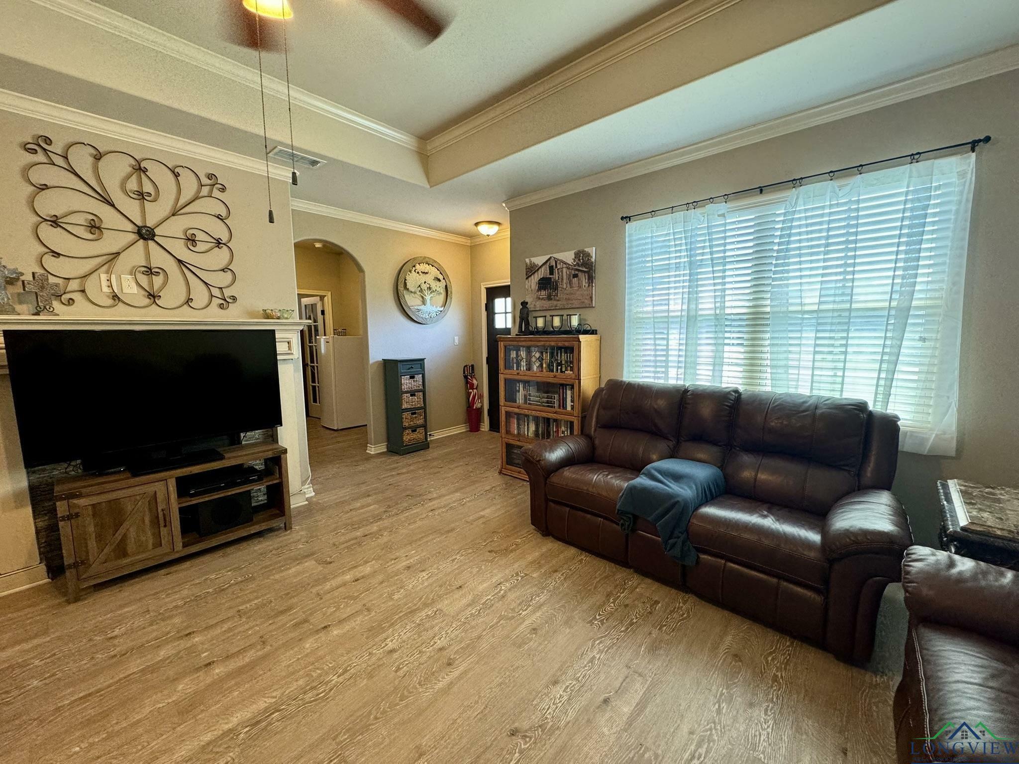 Property Photo:  215 Sierra Vista Ln  TX 75605 