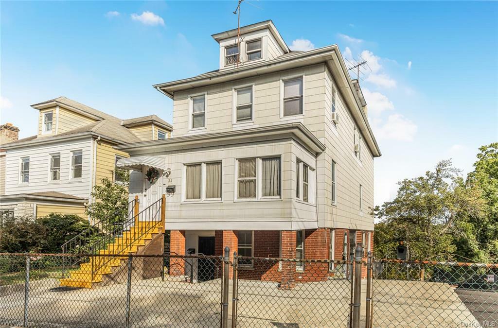 Property Photo:  22 Hart Avenue  NY 10704 