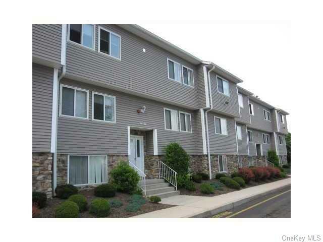 25 College Avenue 306  Nanuet NY 10954 photo