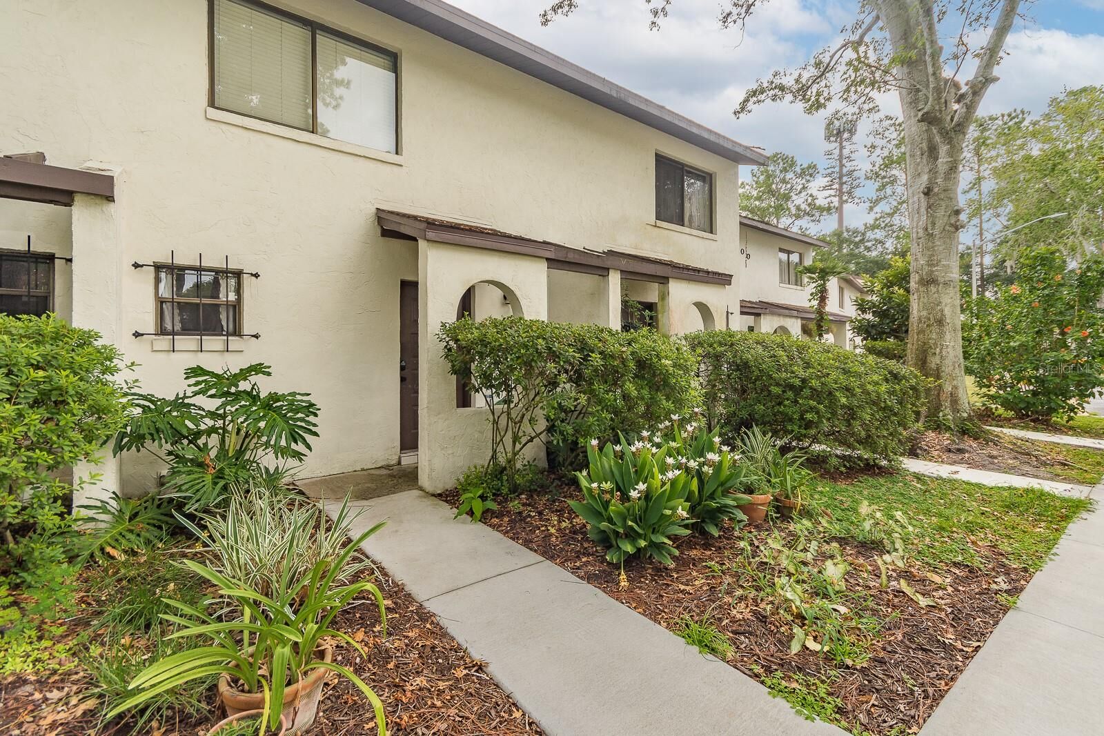 Property Photo: 2635 SW 35th Place 704 FL 32608