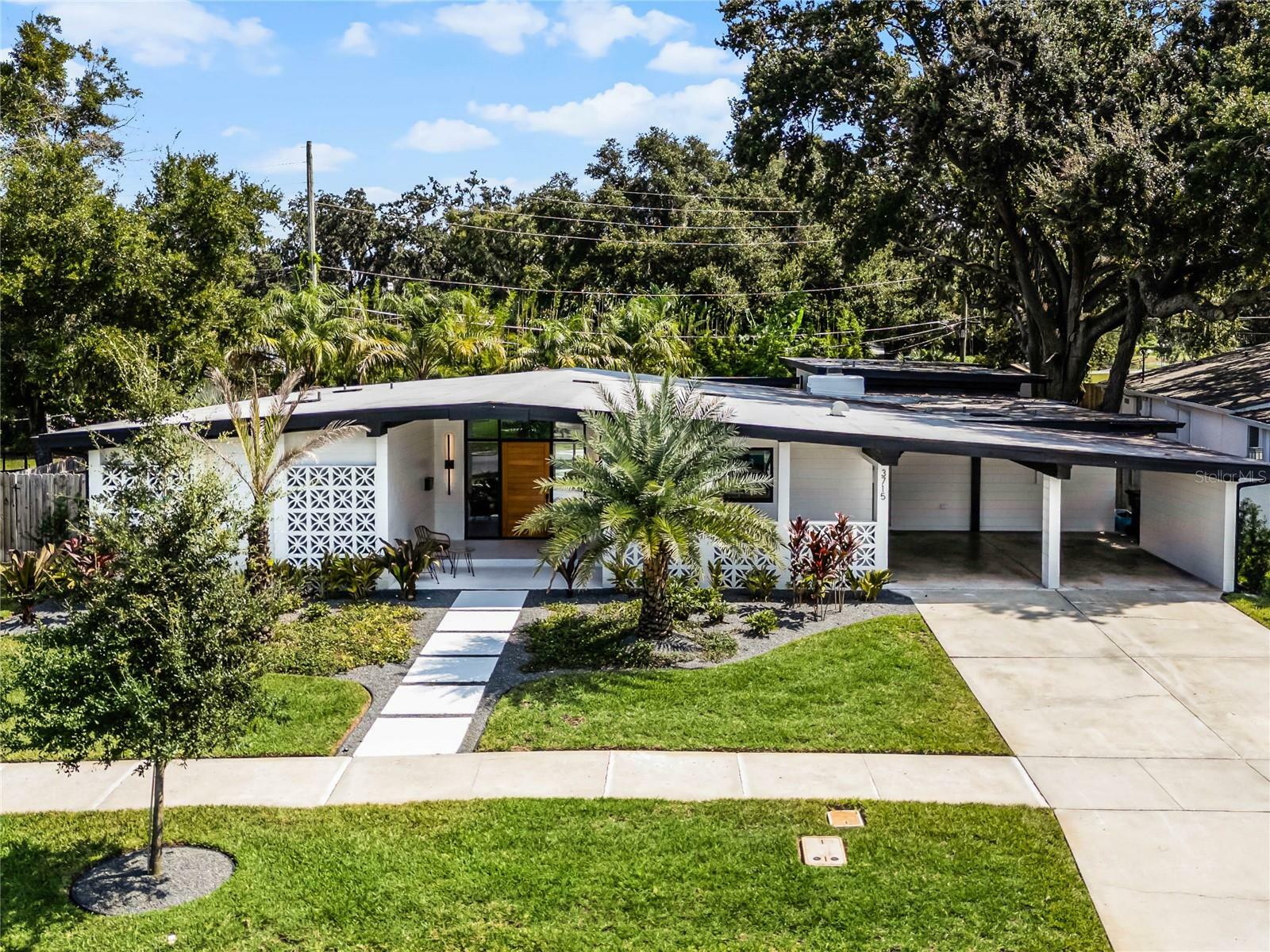 Property Photo:  3715 Neptune Drive  FL 32804 