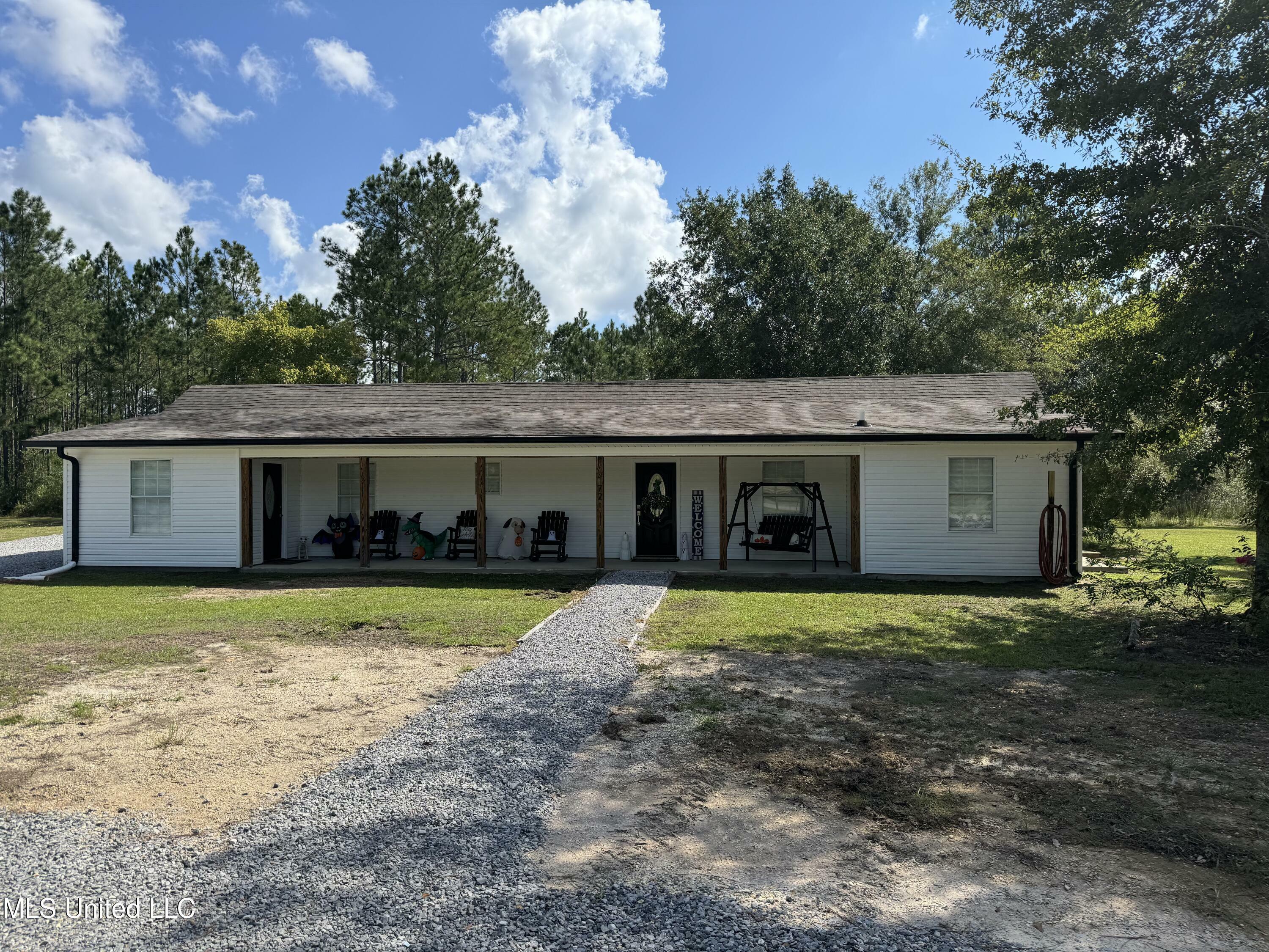 Property Photo:  72 Dickerson Road  MS 39466 