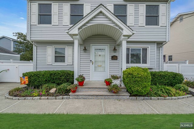 Property Photo:  575 Ash Avenue  NJ 07663 