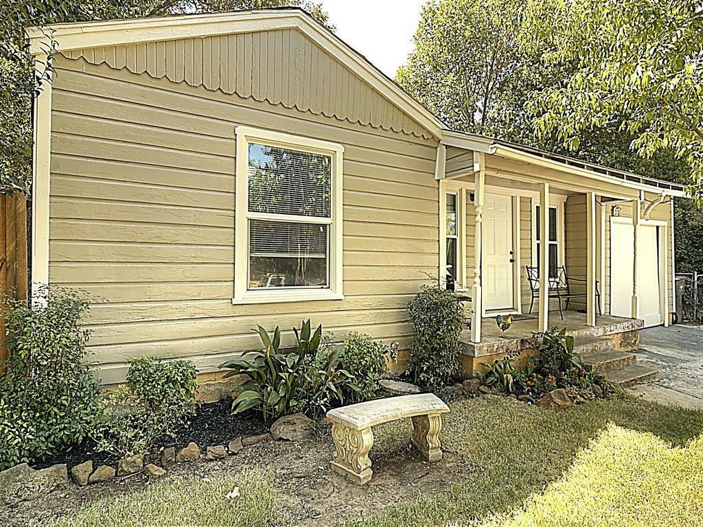 Property Photo:  5512 Greenlee Street  TX 76112 