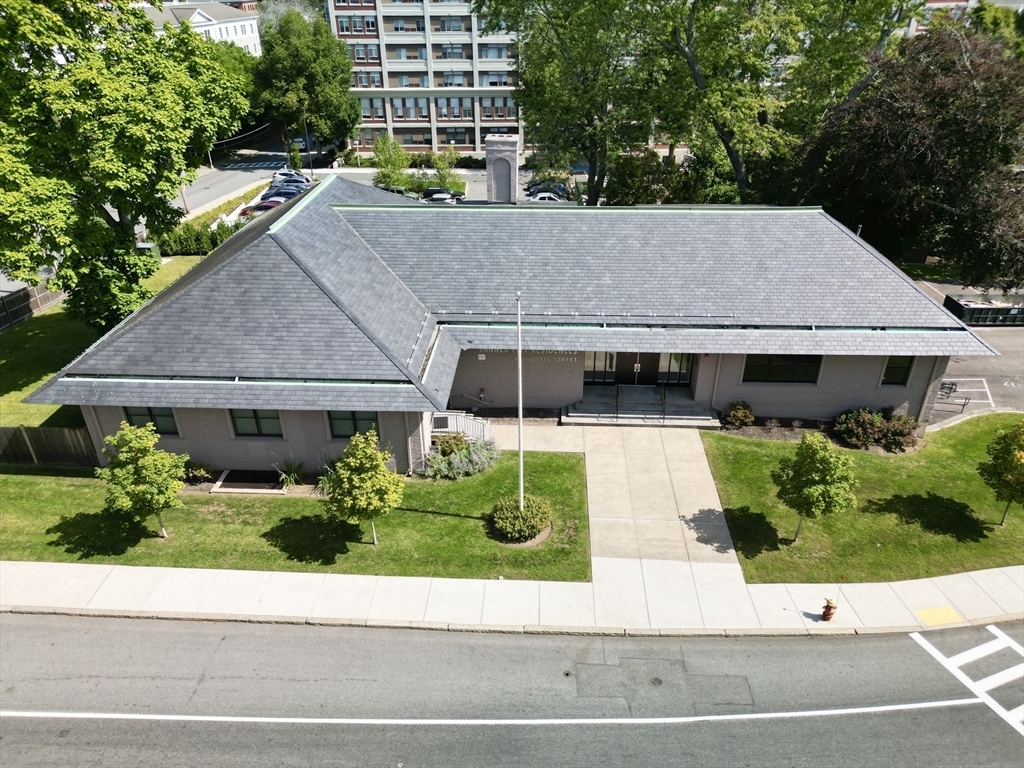 Property Photo: 85 Lowell Street 5 MA 01960