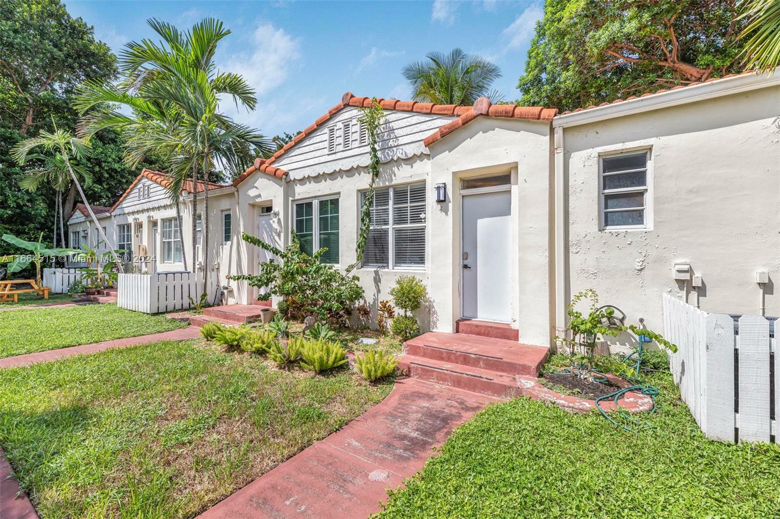 Property Photo:  822 Lenox Ave 4  FL 33139 