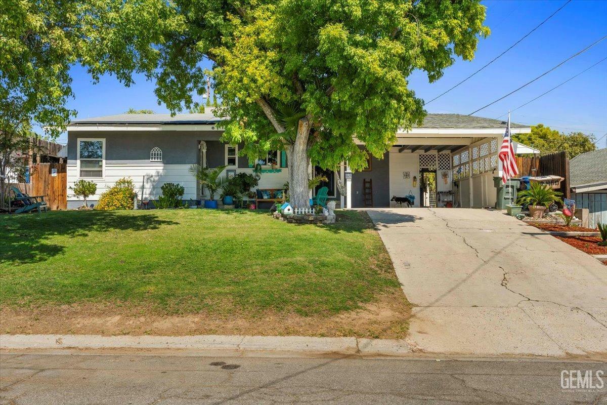 Property Photo:  2460 Corto Street  CA 93306 