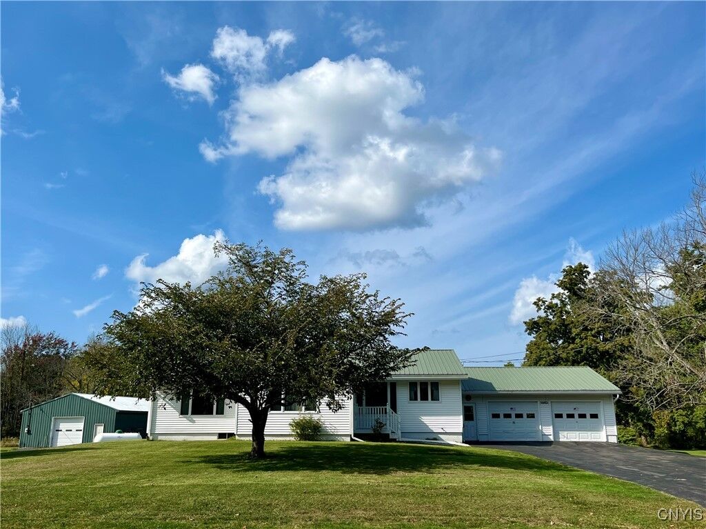 Property Photo: 5082 State Route 104 NY 13126