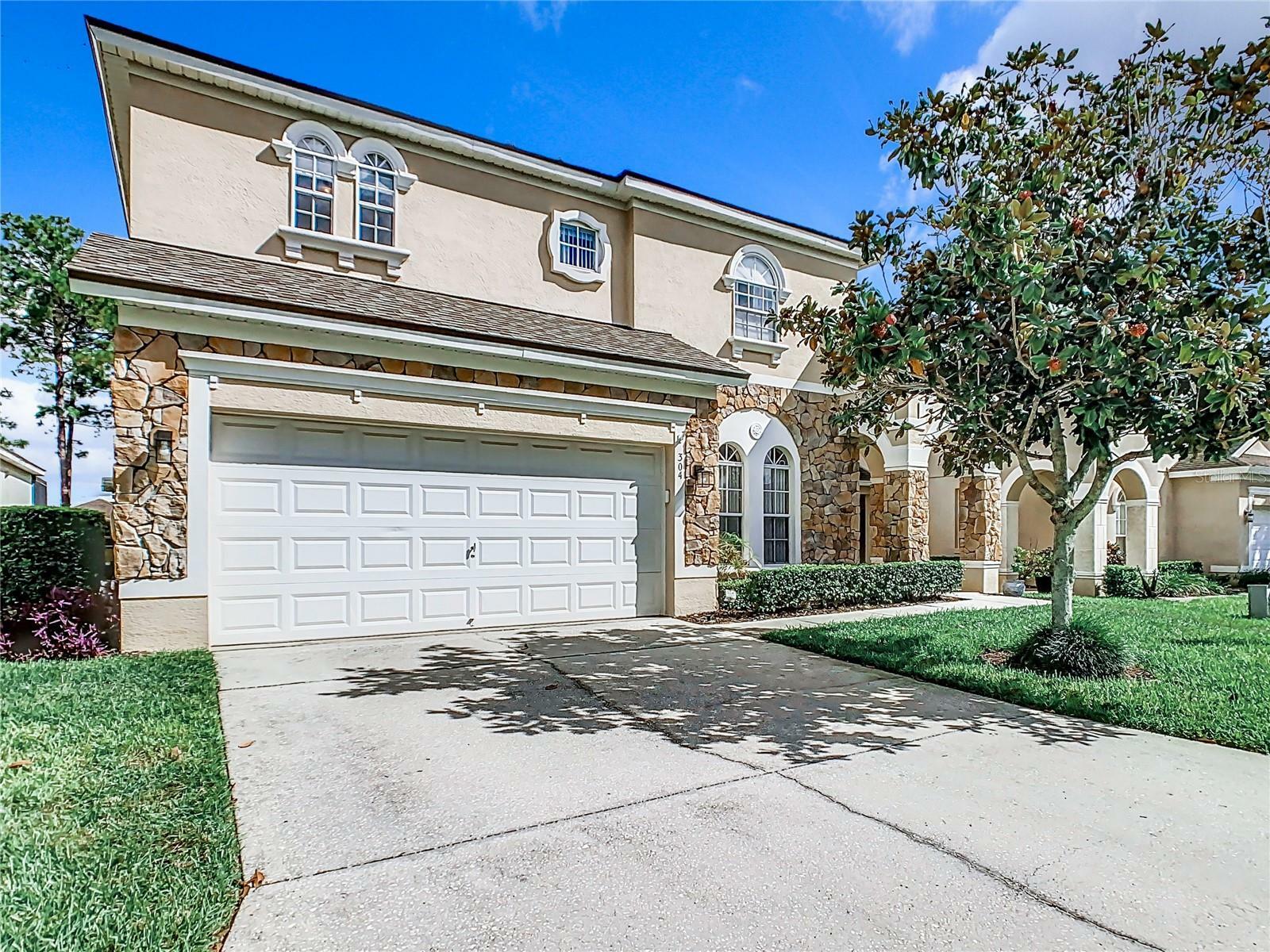 Property Photo:  304 Calabay Parc Boulevard  FL 33897 