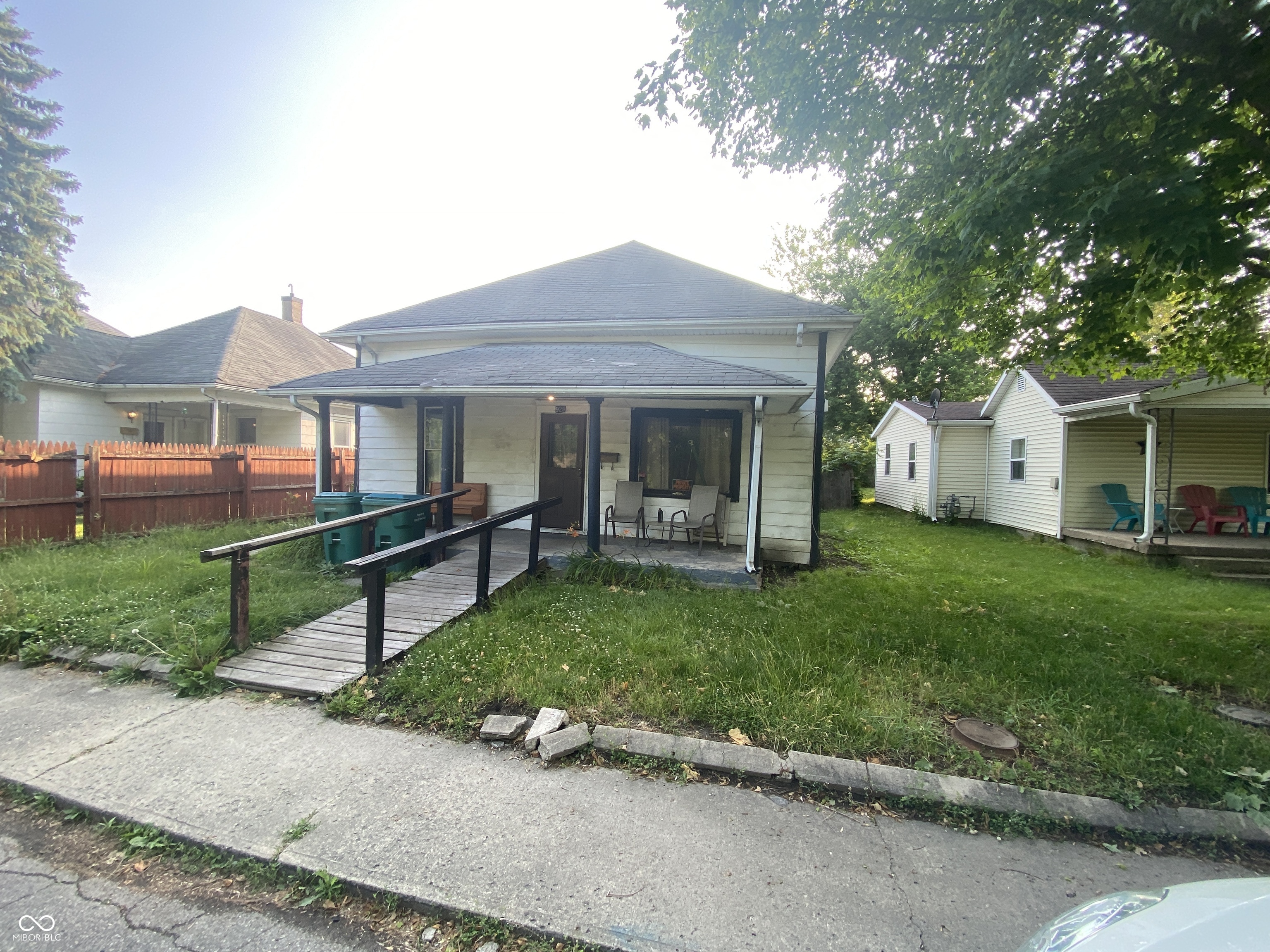 Property Photo:  929 S 16th Street  IN 47362 