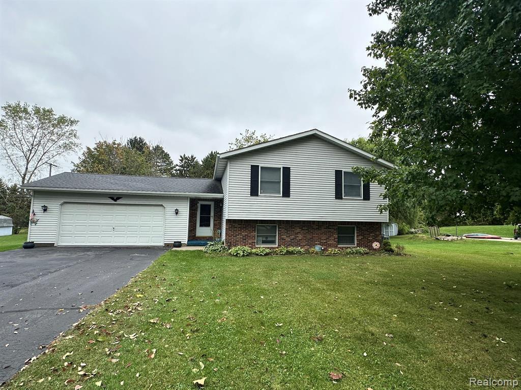 Property Photo: 6111 5th Street MI 48744 9599
