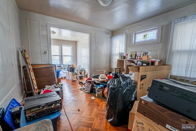 Property Photo:  27 Irving Avenue  NJ 07112 