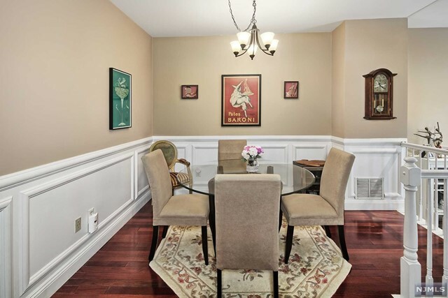 Property Photo:  251 Halfmoon Court  NJ 07093 