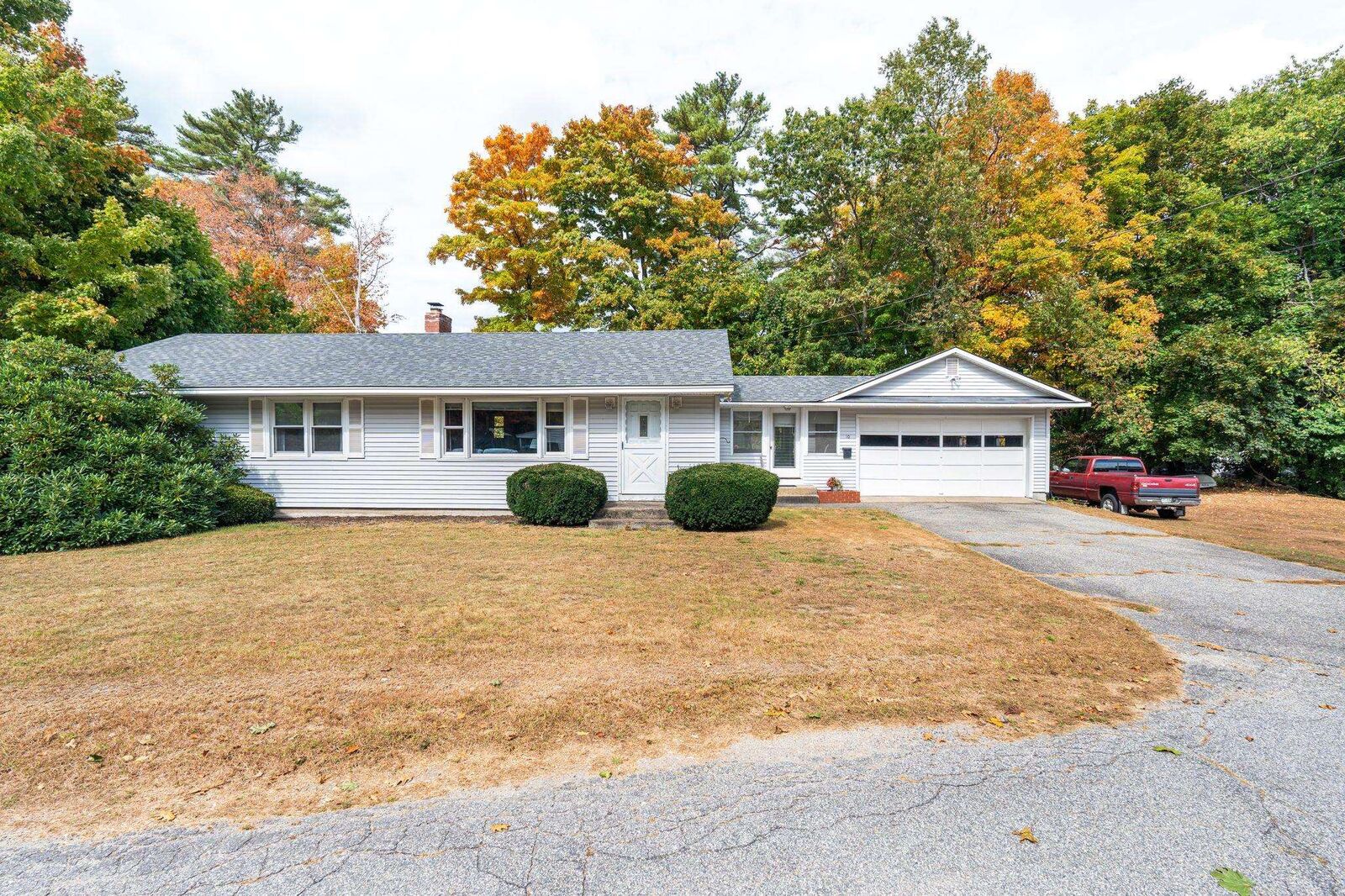 Property Photo: 10 Lincoln Terrace NH 03773