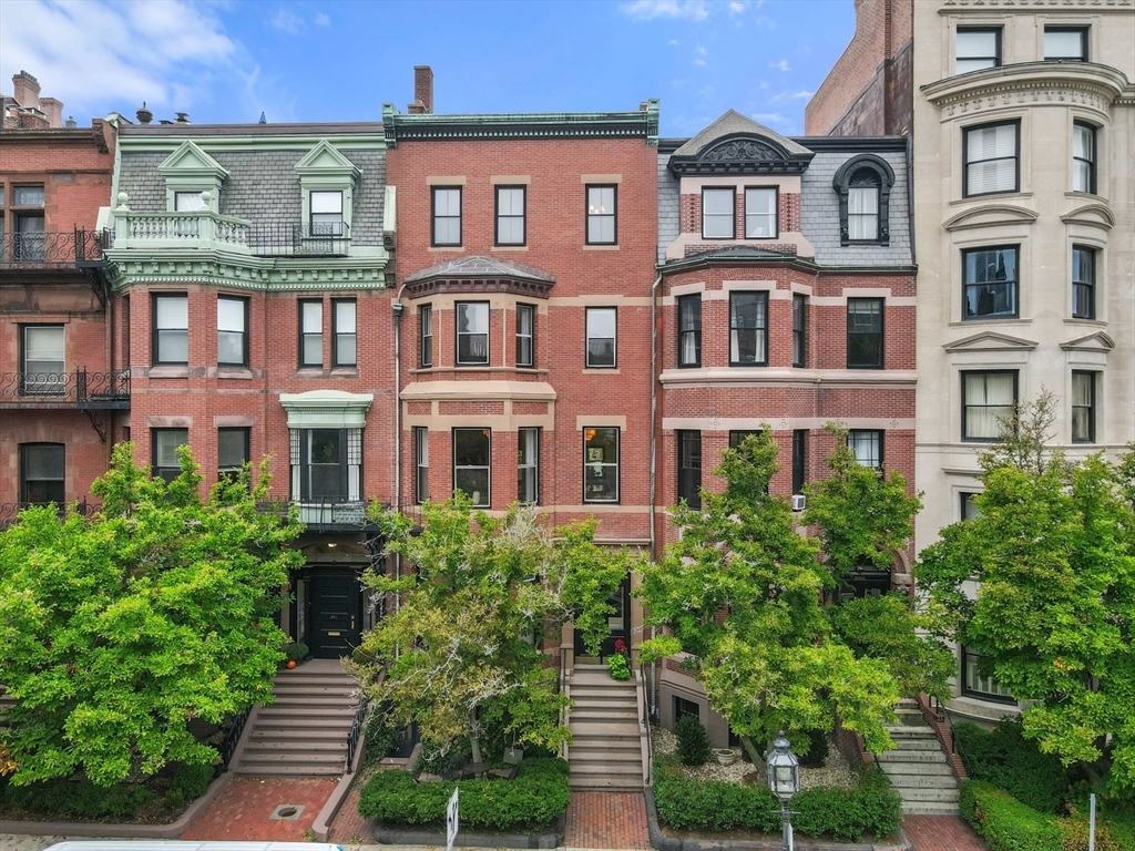 Property Photo: 339 Commonwealth Ave 2 MA 02115
