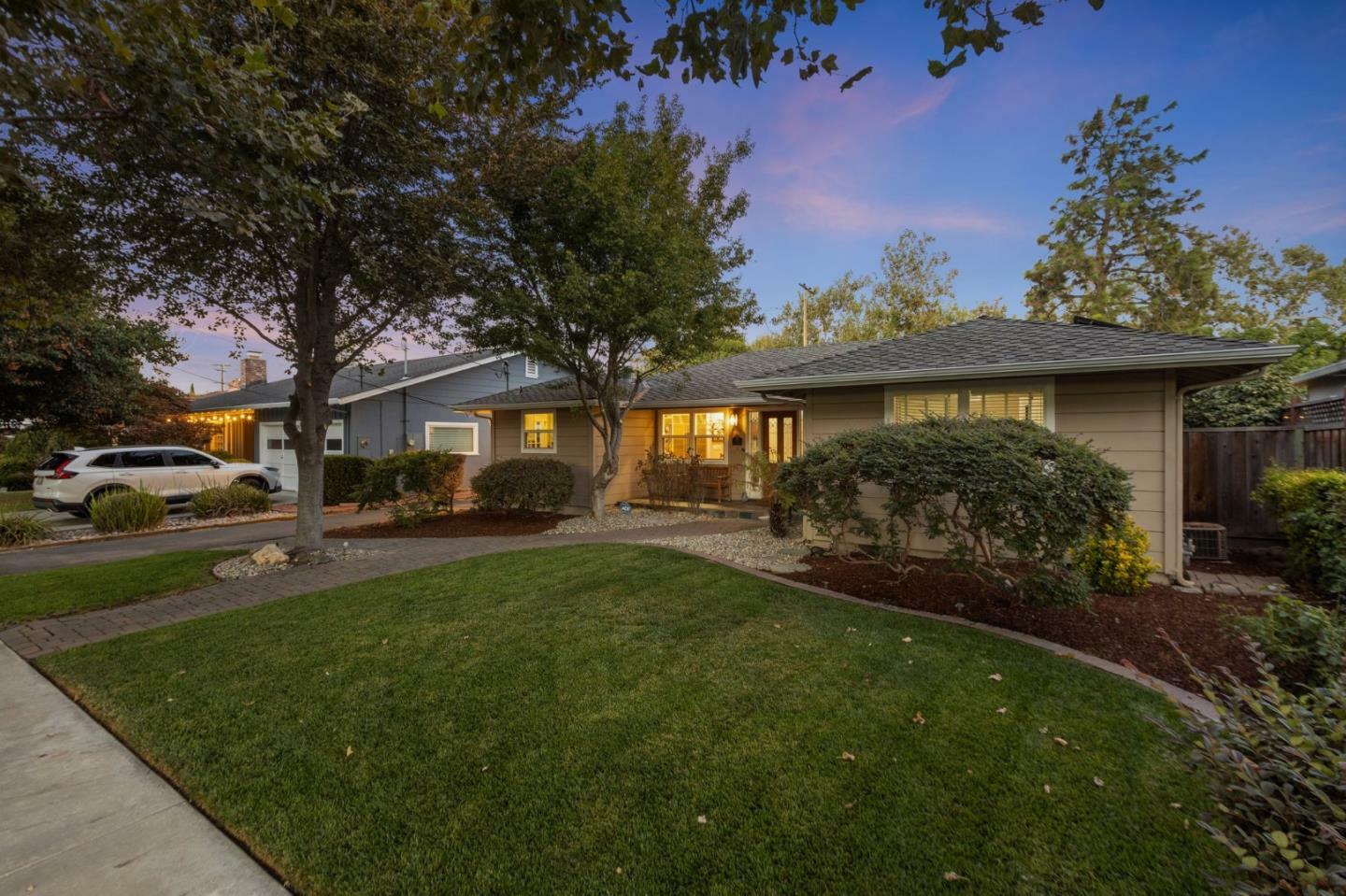 Property Photo:  878 El Rio Drive  CA 95125 