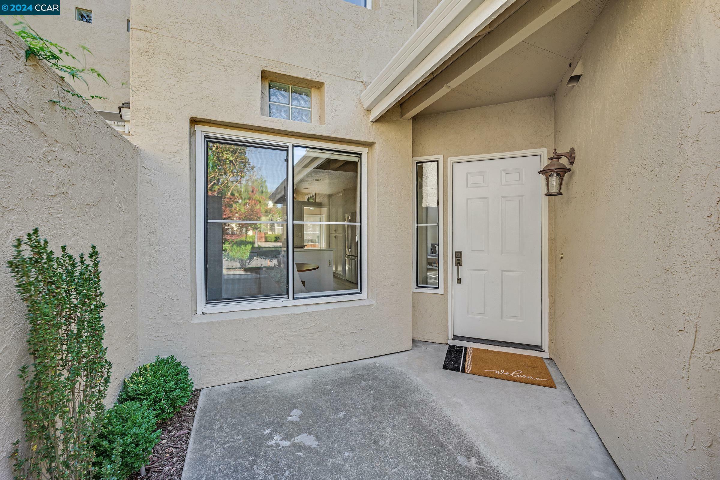 Property Photo:  6226 Lakeview Cir  CA 94582 