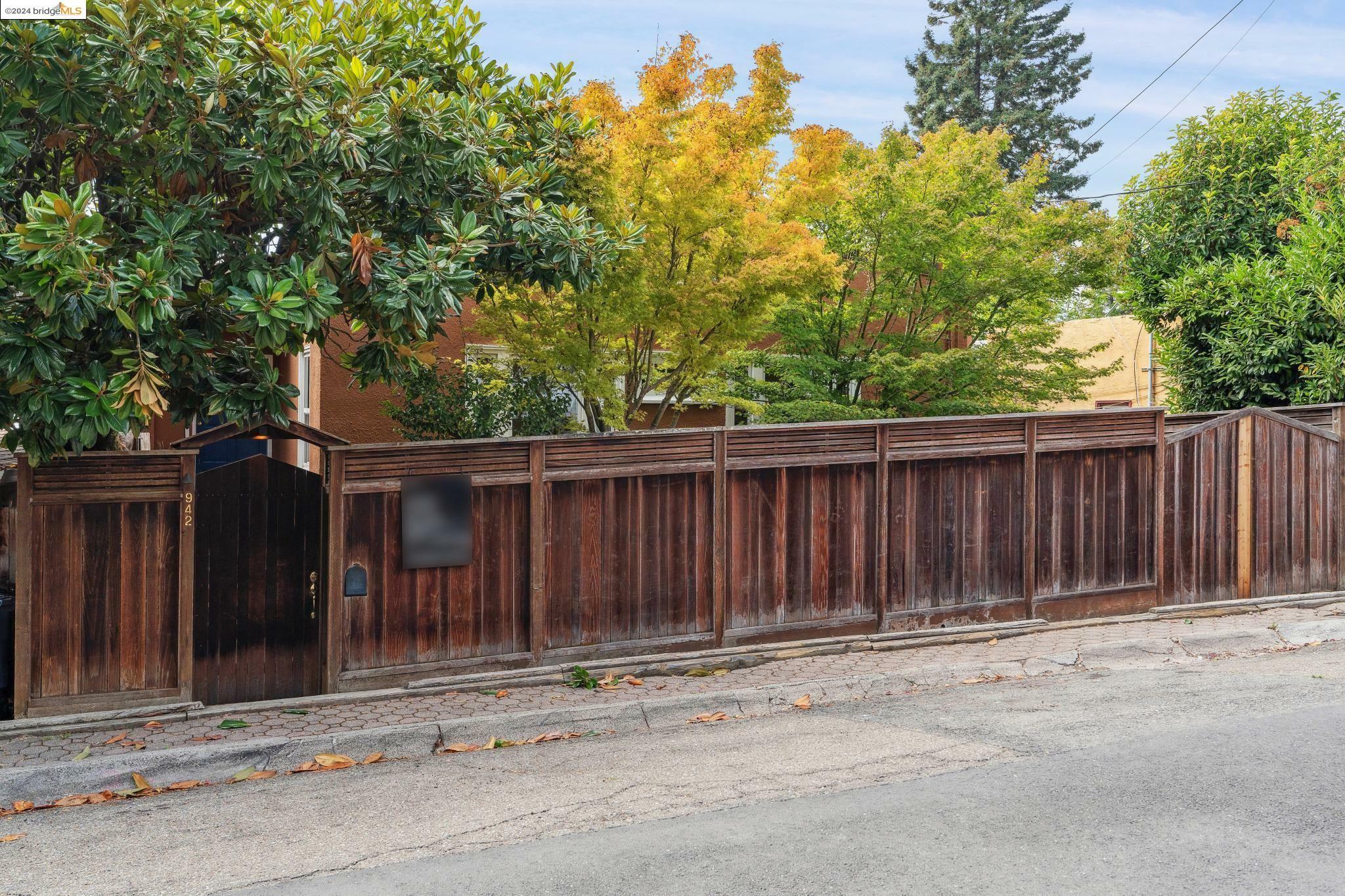 Property Photo:  942 Hilldale Avenue  CA 94708 