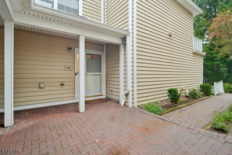 Property Photo:  58 Springholm Dr  NJ 07922 