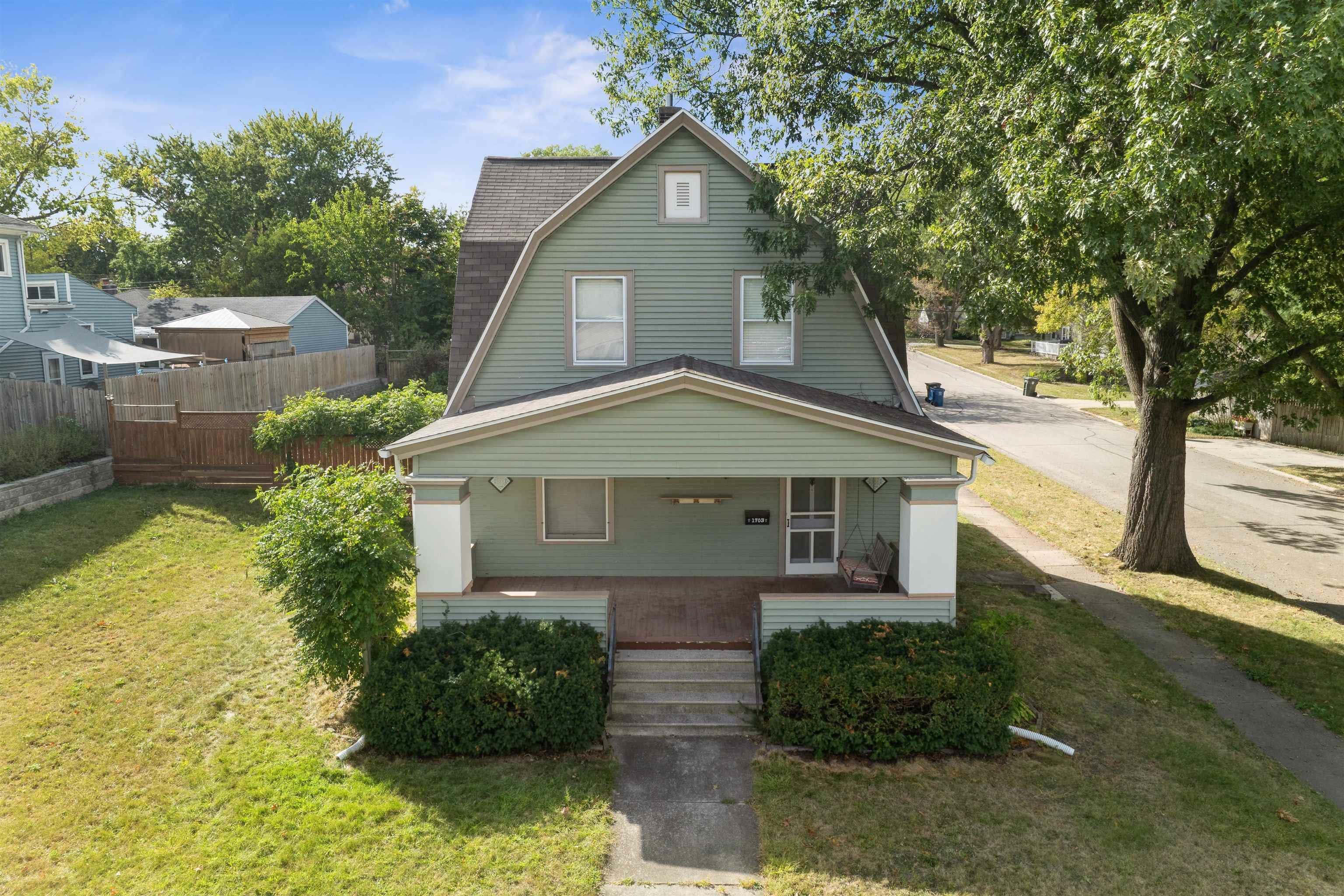 Property Photo:  1703 Tremont Street  IA 50613 