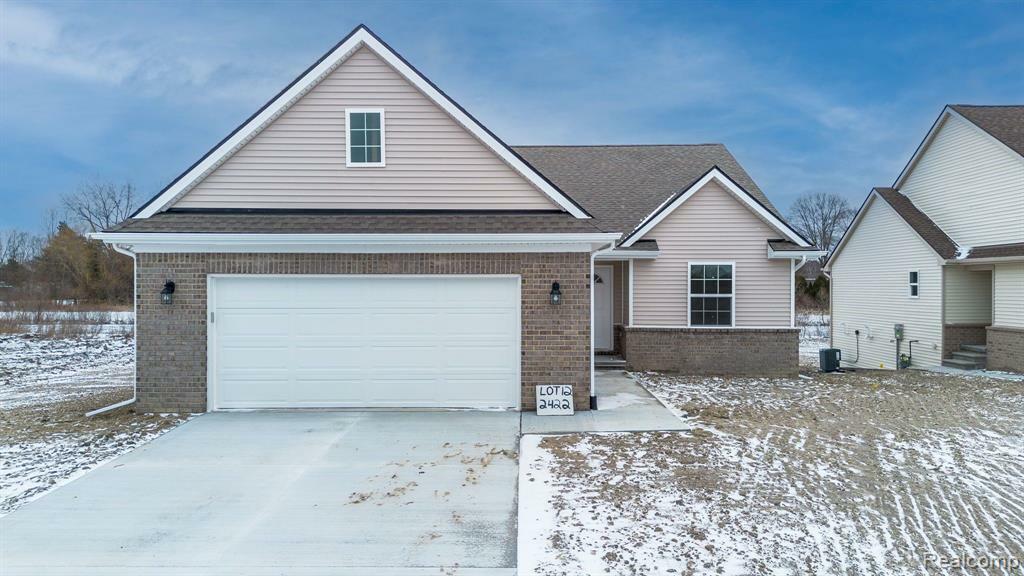Property Photo: 2408 Waterford Way MI 48423