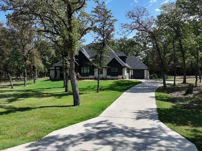 Property Photo:  119 Oakbend Trail  TX 75147 