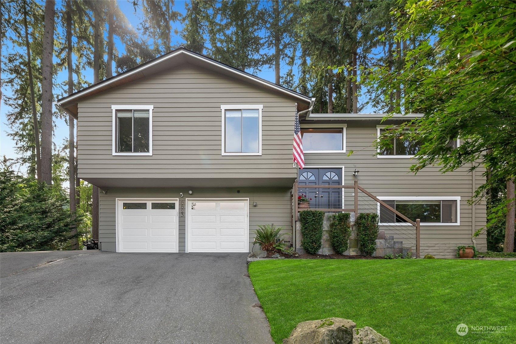 Property Photo:  6623 158th Place SW  WA 98026 