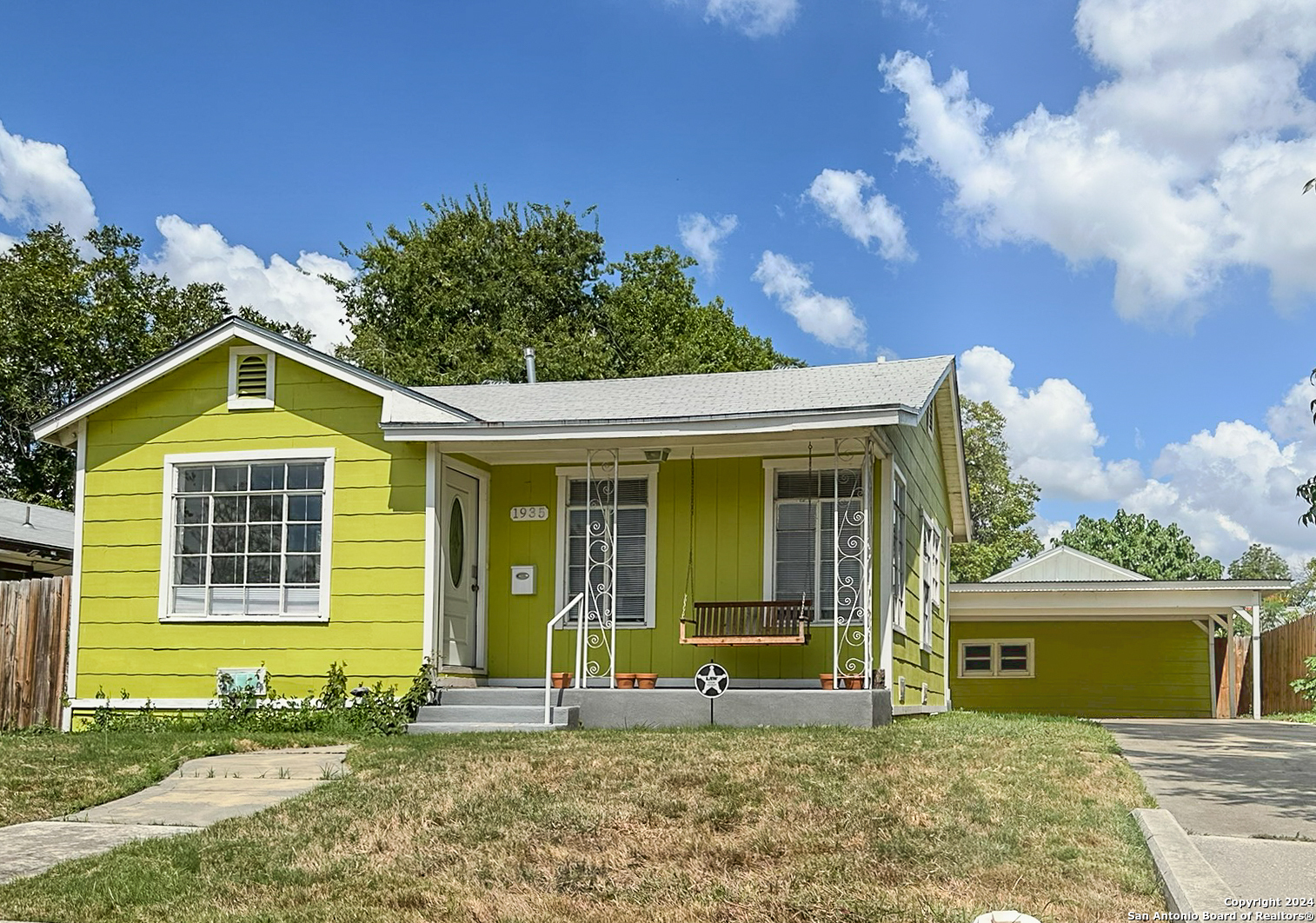 Property Photo:  1935 W Woodlawn Ave  TX 78201 