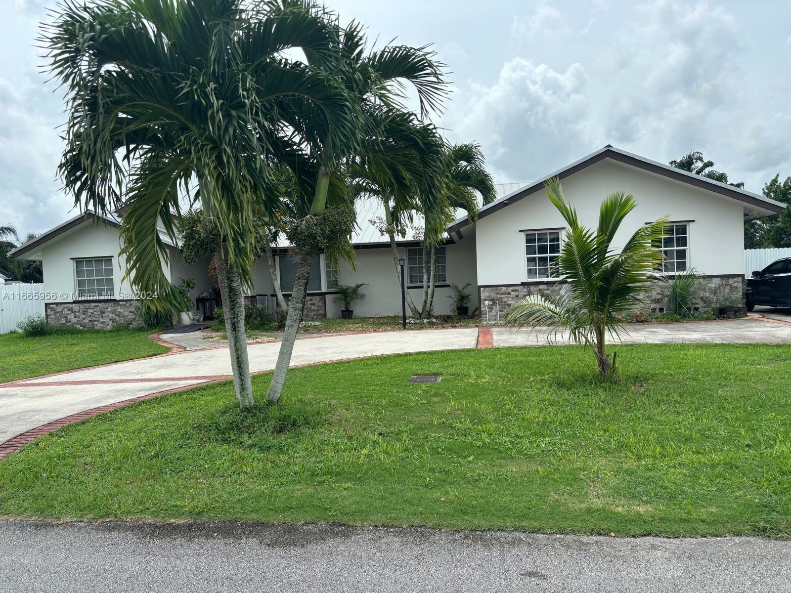 Property Photo:  18810 SW 294th Ter  FL 33030 