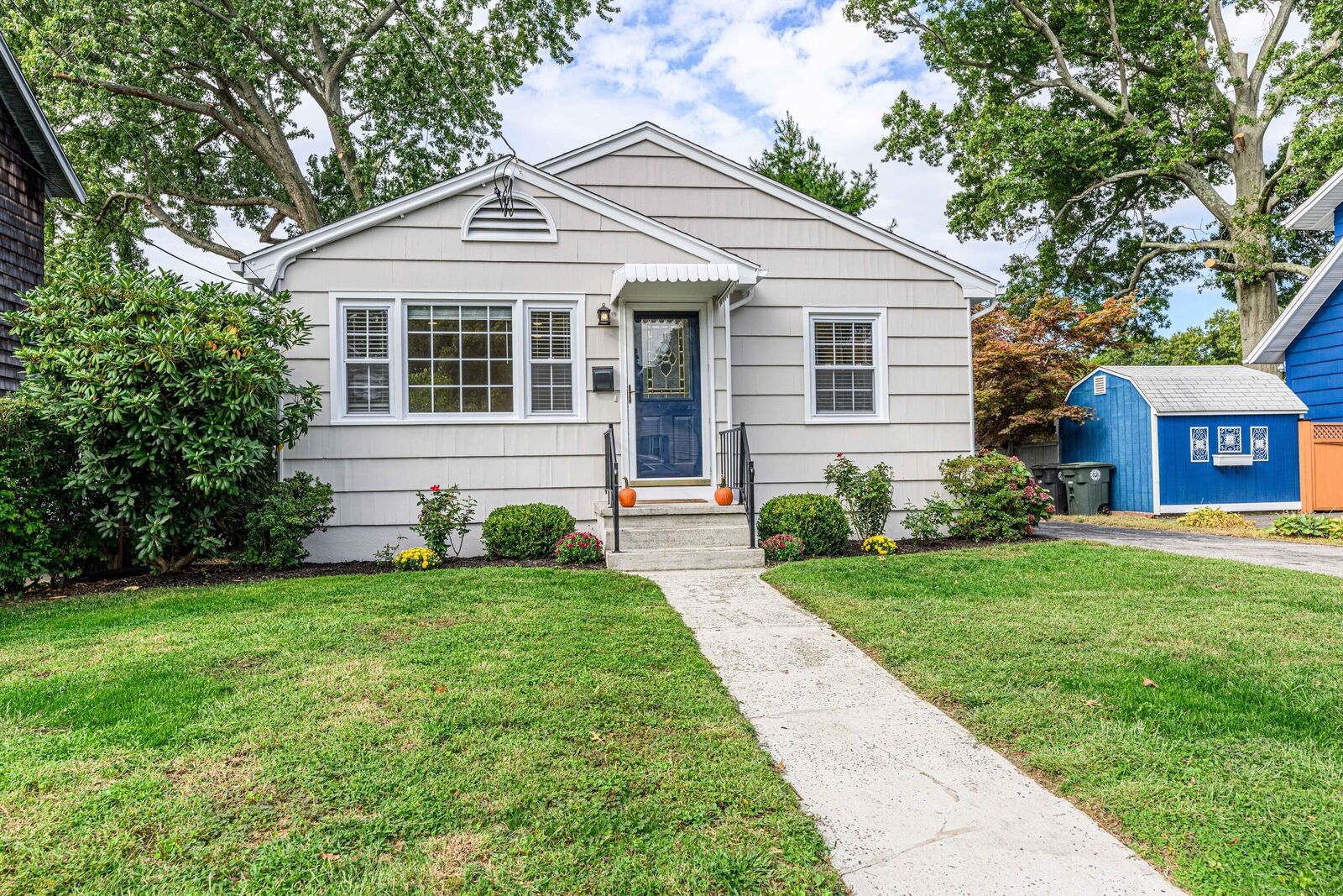 Property Photo: 29 Loomis Street CT 06460