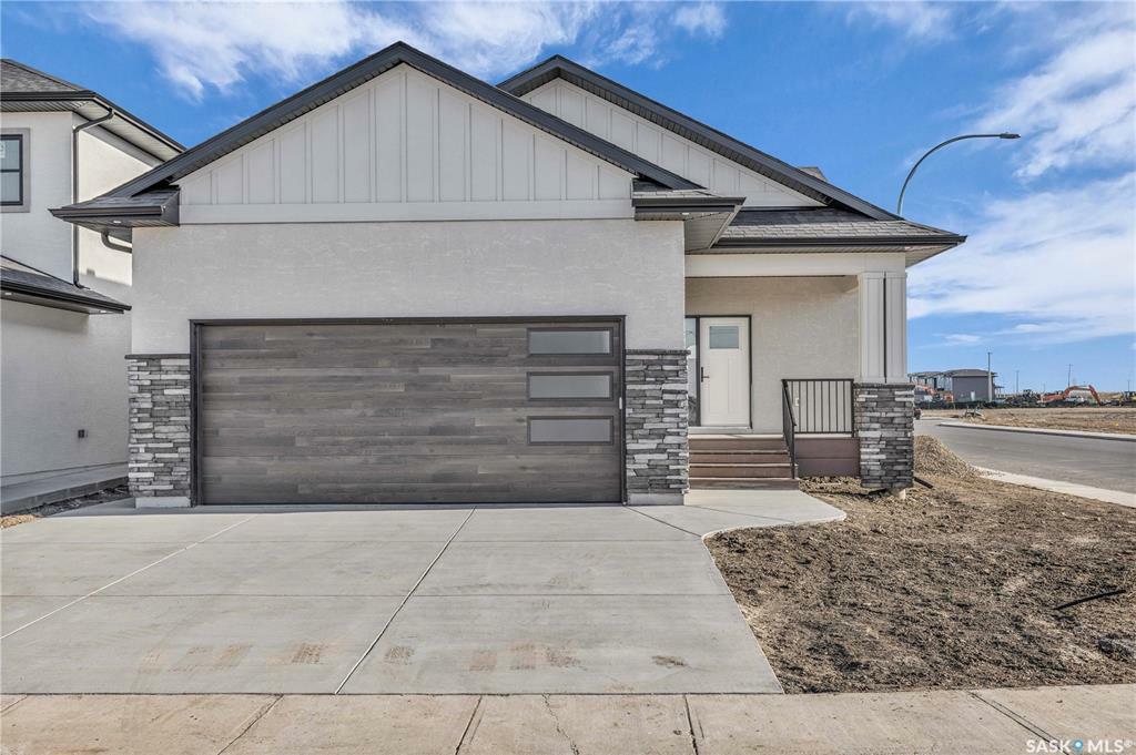 Property Photo:  287 Flynn Bend  SK S7V 0J8 