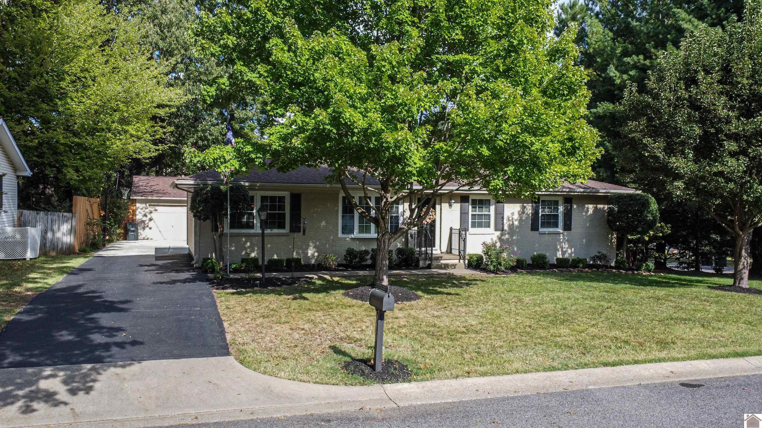 Property Photo: 1218 Piedmont Rd KY 42001