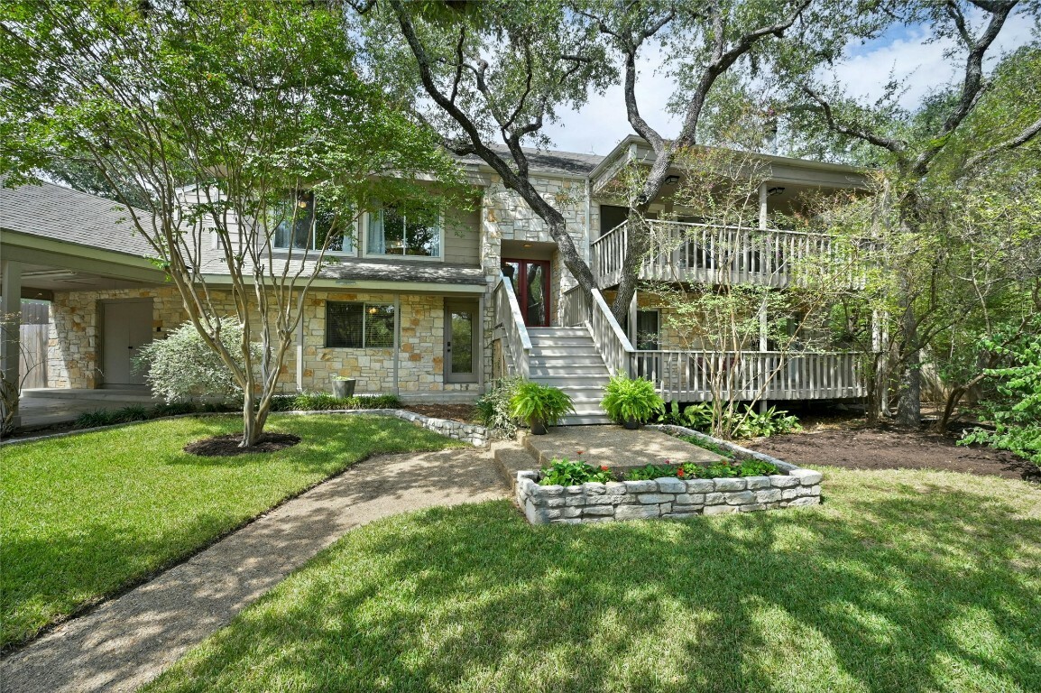 1302 Constant Springs Drive  Austin TX 78746 photo