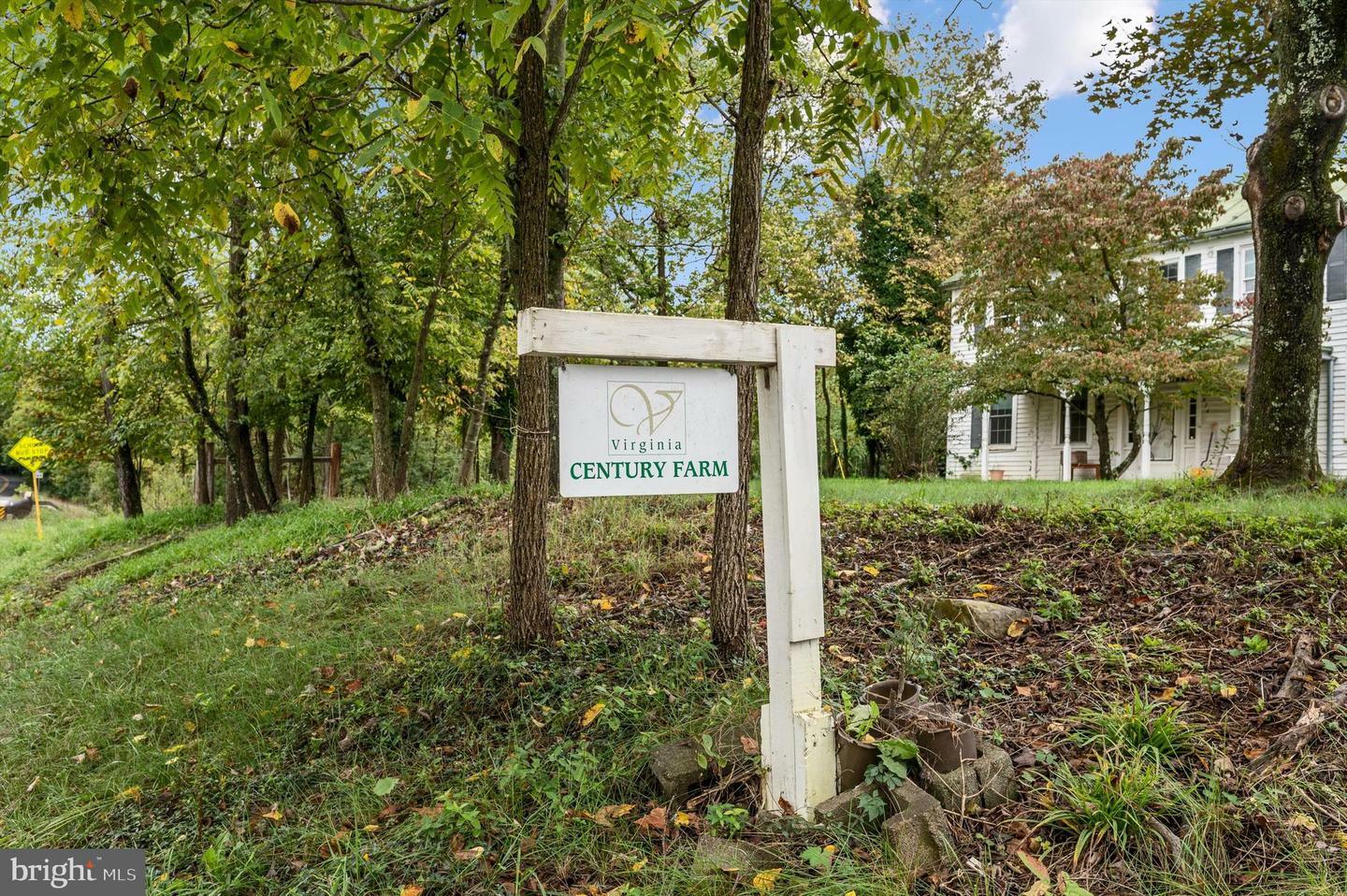 874 Carpers Valley Road  Winchester VA 22602 photo