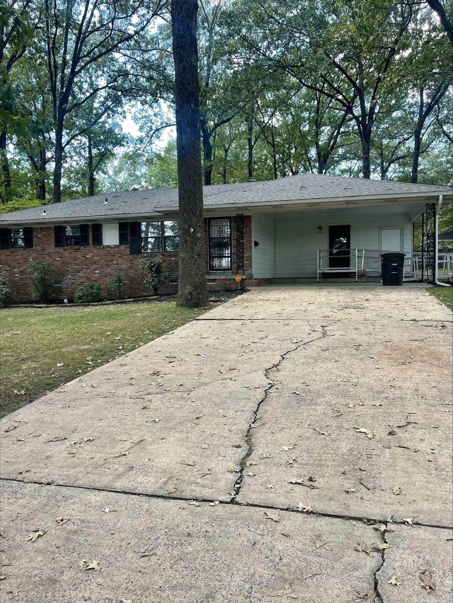 Property Photo:  1615 Johnson Street  AR 72076 