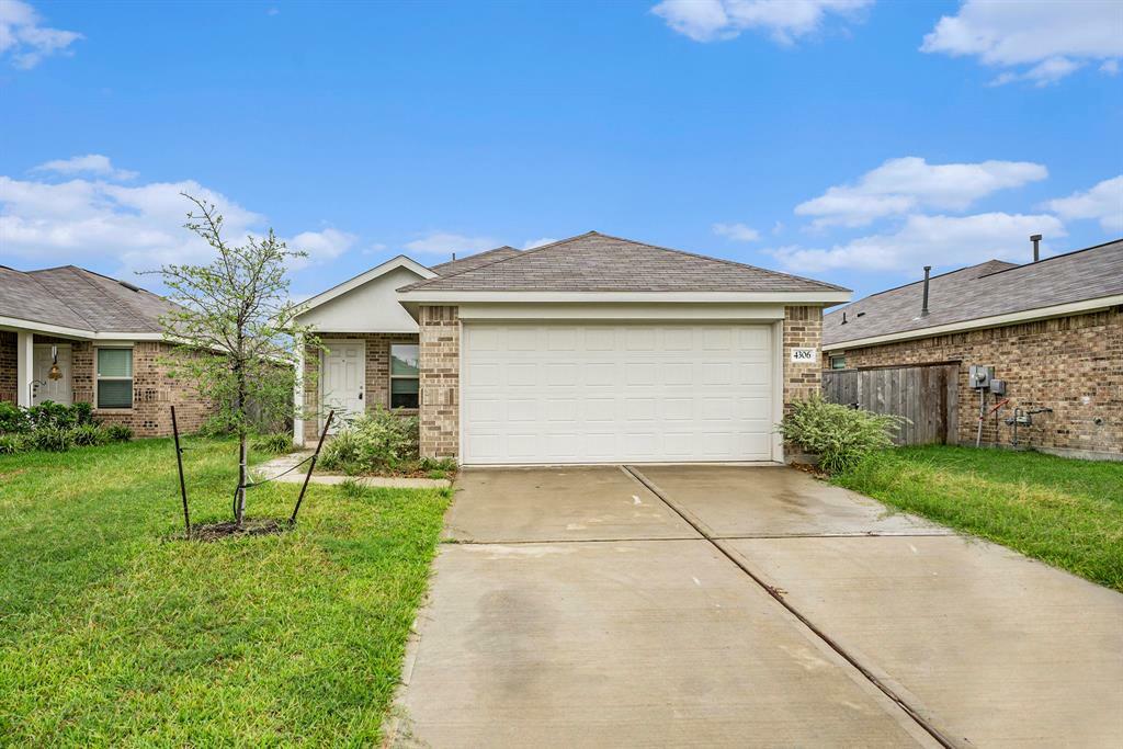 Property Photo:  4306 Palmetto Grove Lane  TX 77521 